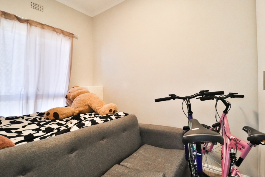 2 Bedroom Property for Sale in Muizenberg Western Cape